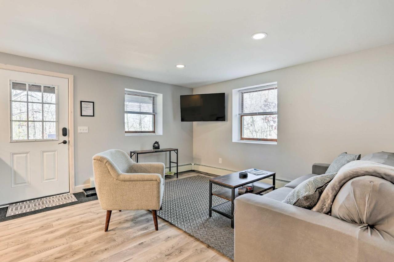 Charming Beacon Apt With Fire Pit Near Hiking! المظهر الخارجي الصورة