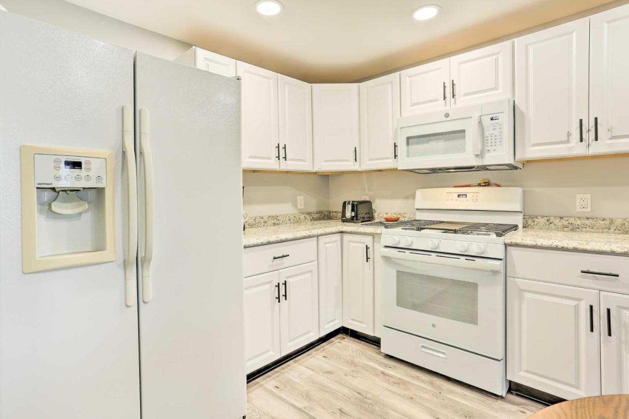 Charming Beacon Apt With Fire Pit Near Hiking! المظهر الخارجي الصورة