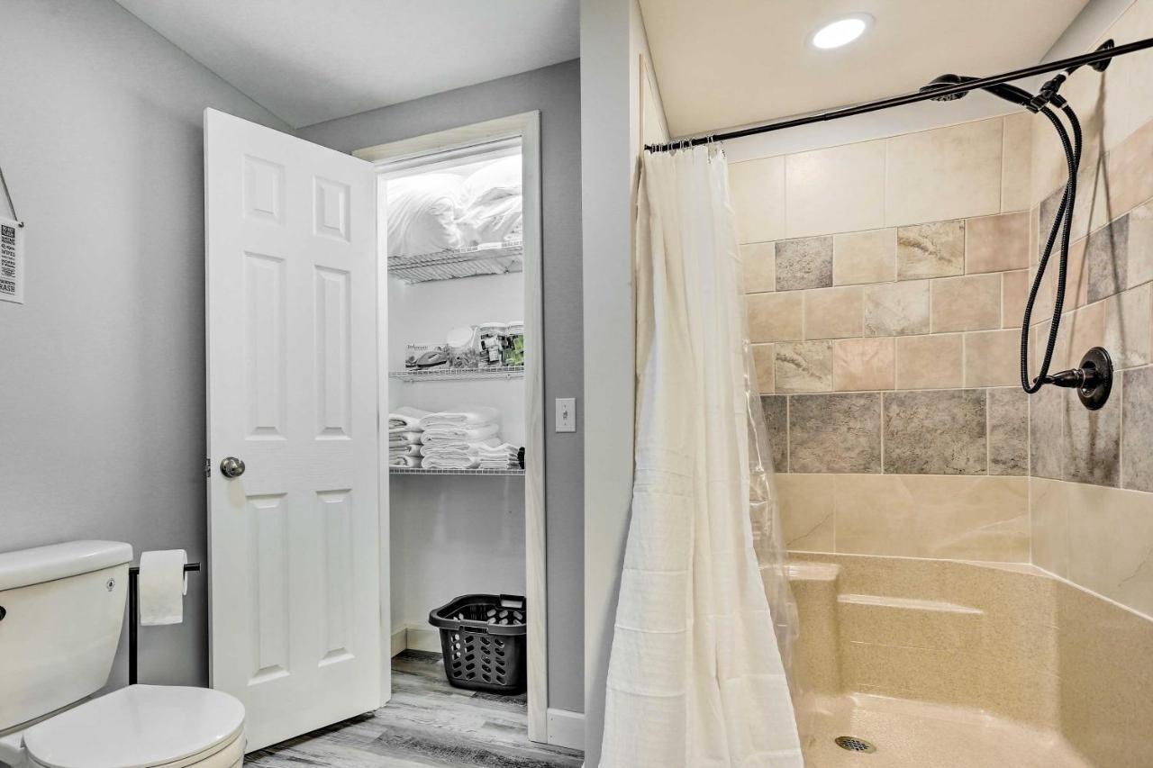 Charming Beacon Apt With Fire Pit Near Hiking! المظهر الخارجي الصورة