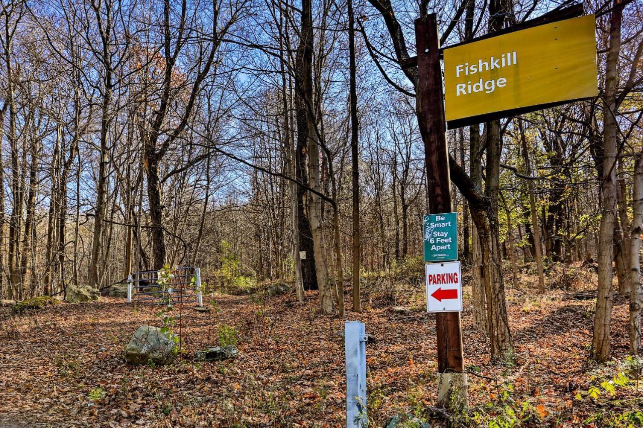 Charming Beacon Apt With Fire Pit Near Hiking! المظهر الخارجي الصورة